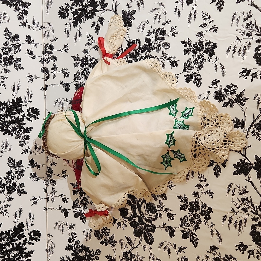 Handkerchief  angel  n2